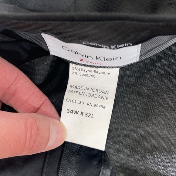 Calvin Klein dress pants 34w x 32L - Picture 3 of 5